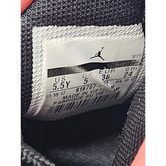 Jordan Flight Luxe GG Black and pink women's size 5.5 - Picture 6 of 7